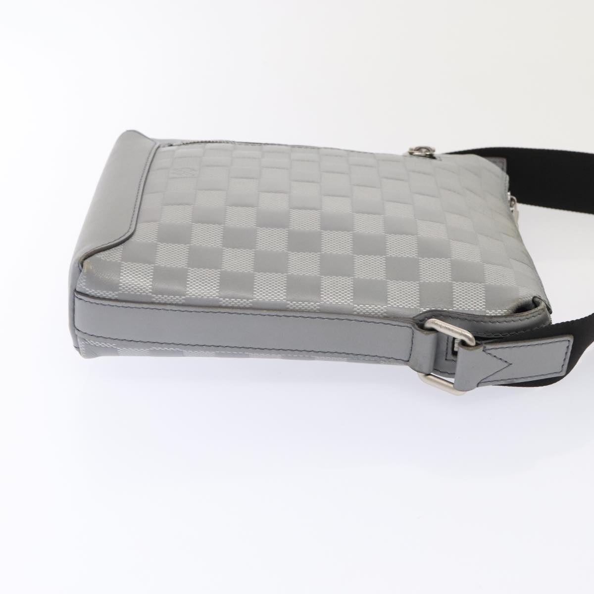 Louis Vuitton Messenger Silver Leather Shoulder Bag