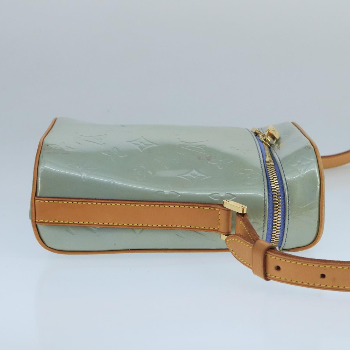 Louis Vuitton Sullivan Grey Patent Leather Shoulder Bag