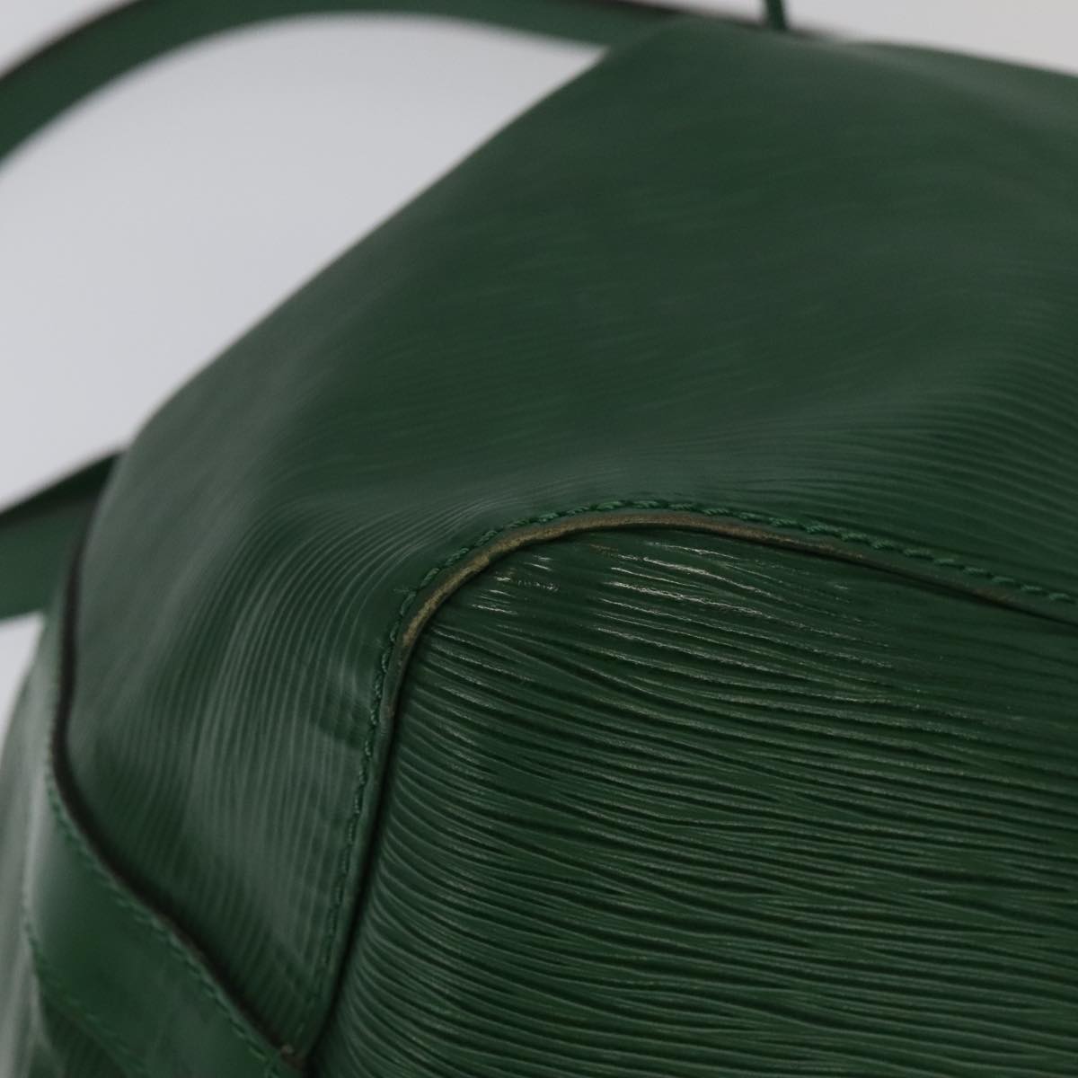 Louis Vuitton Noé Pm Green Leather Shoulder Bag