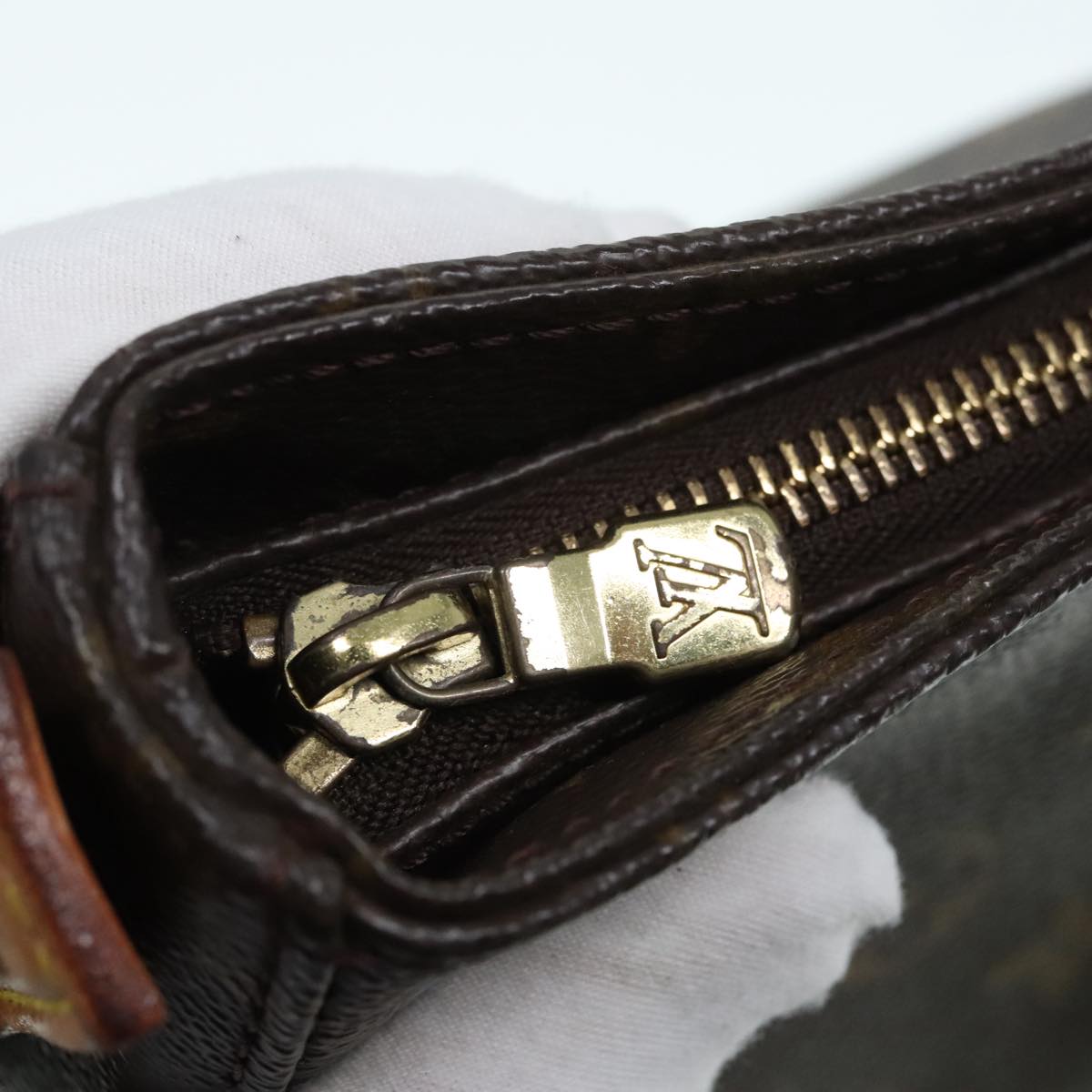 Louis Vuitton Looping Brown Canvas Shoulder Bag