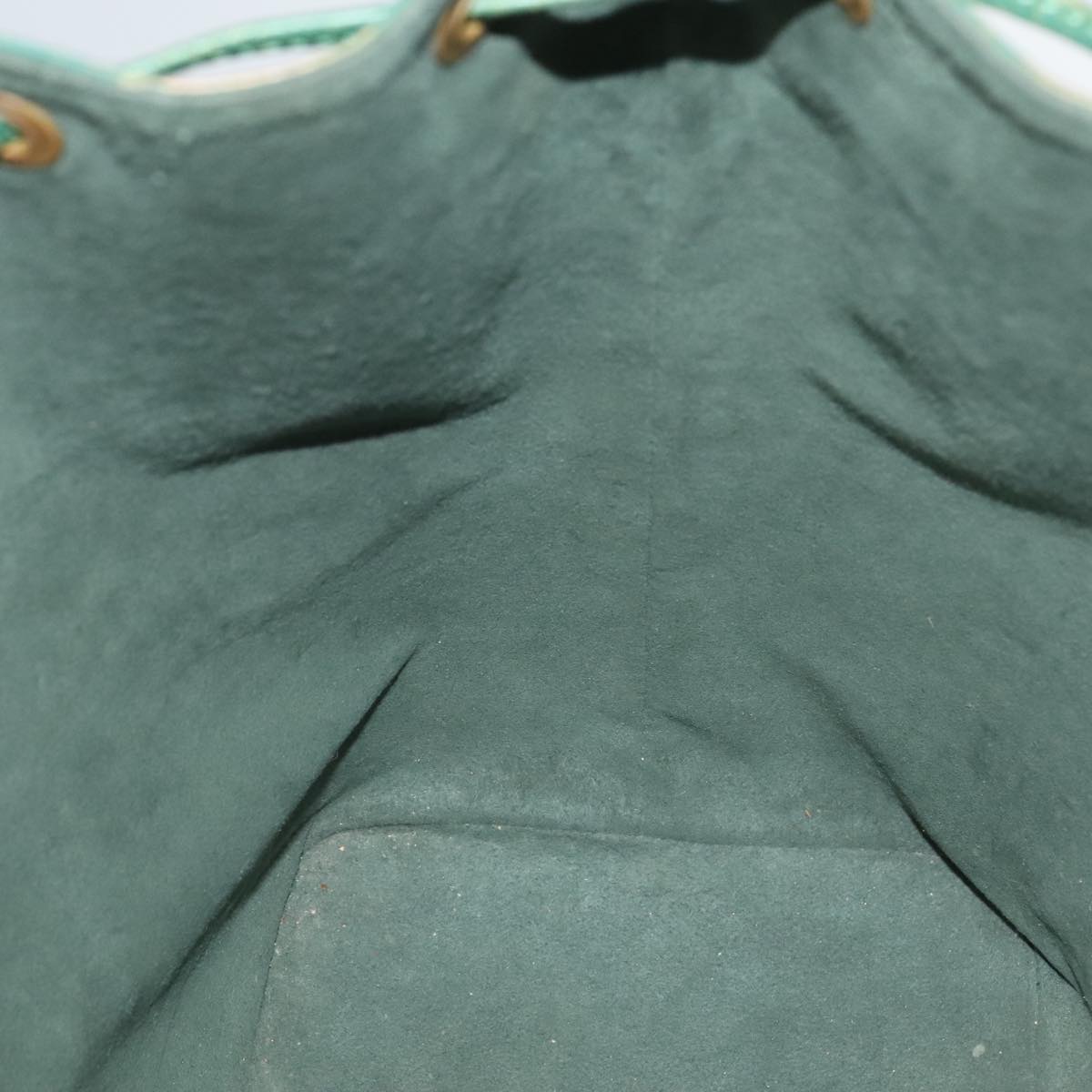 Louis Vuitton Noé Green Leather Shoulder Bag