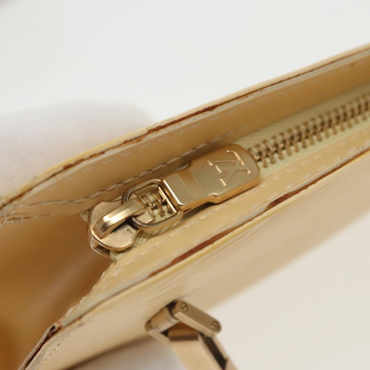 Louis Vuitton Beige Leather Shoulder Bag
