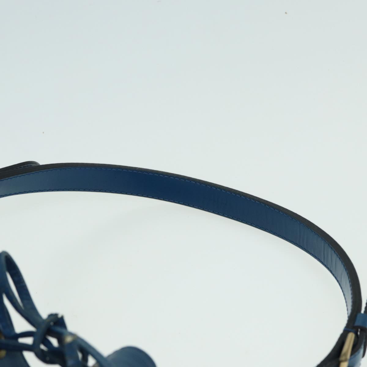 Louis Vuitton Noe Blue Leather Shoulder Bag