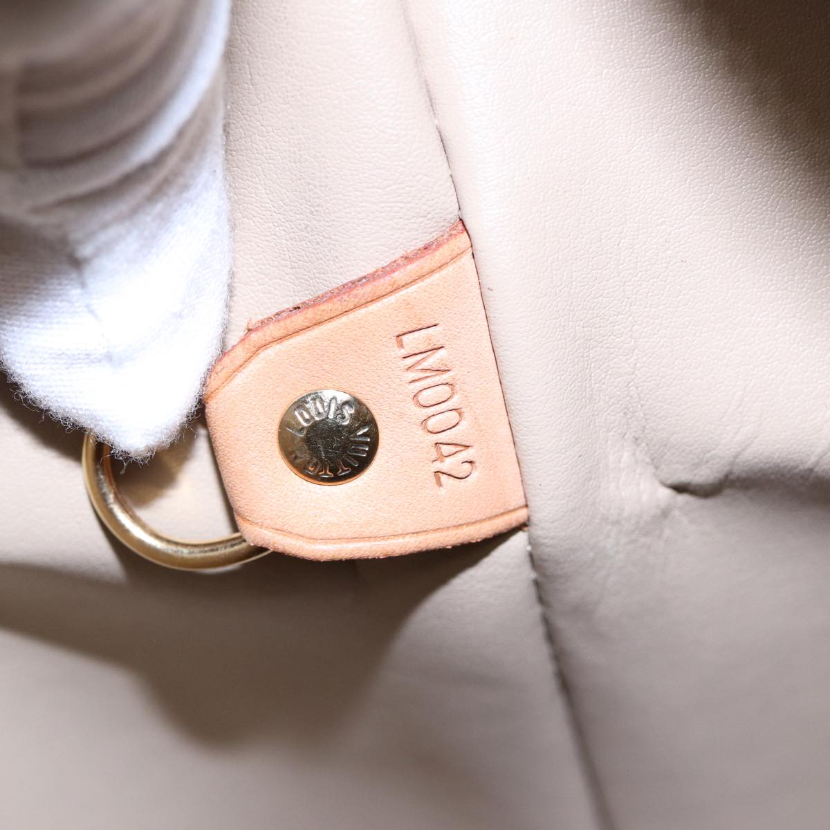 Louis Vuitton Houston Beige Patent Leather Handbag