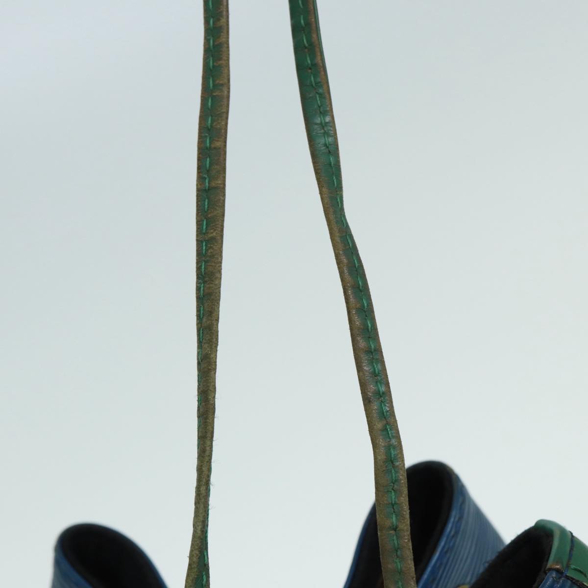 Louis Vuitton Noe Blue Leather Shoulder Bag