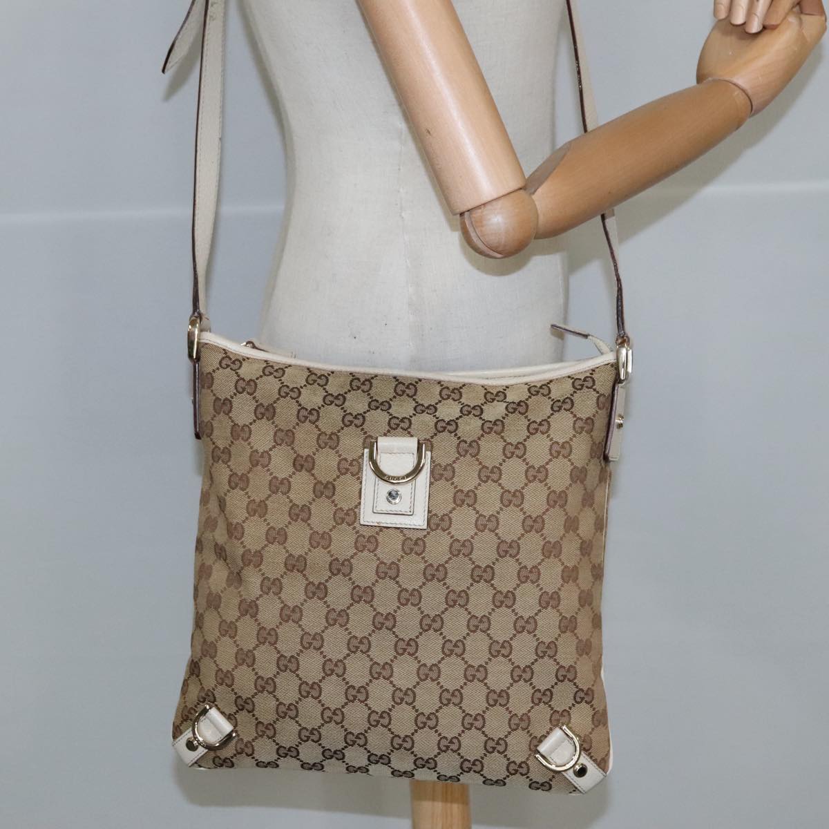 Gucci Beige Canvas Shoulder Bag