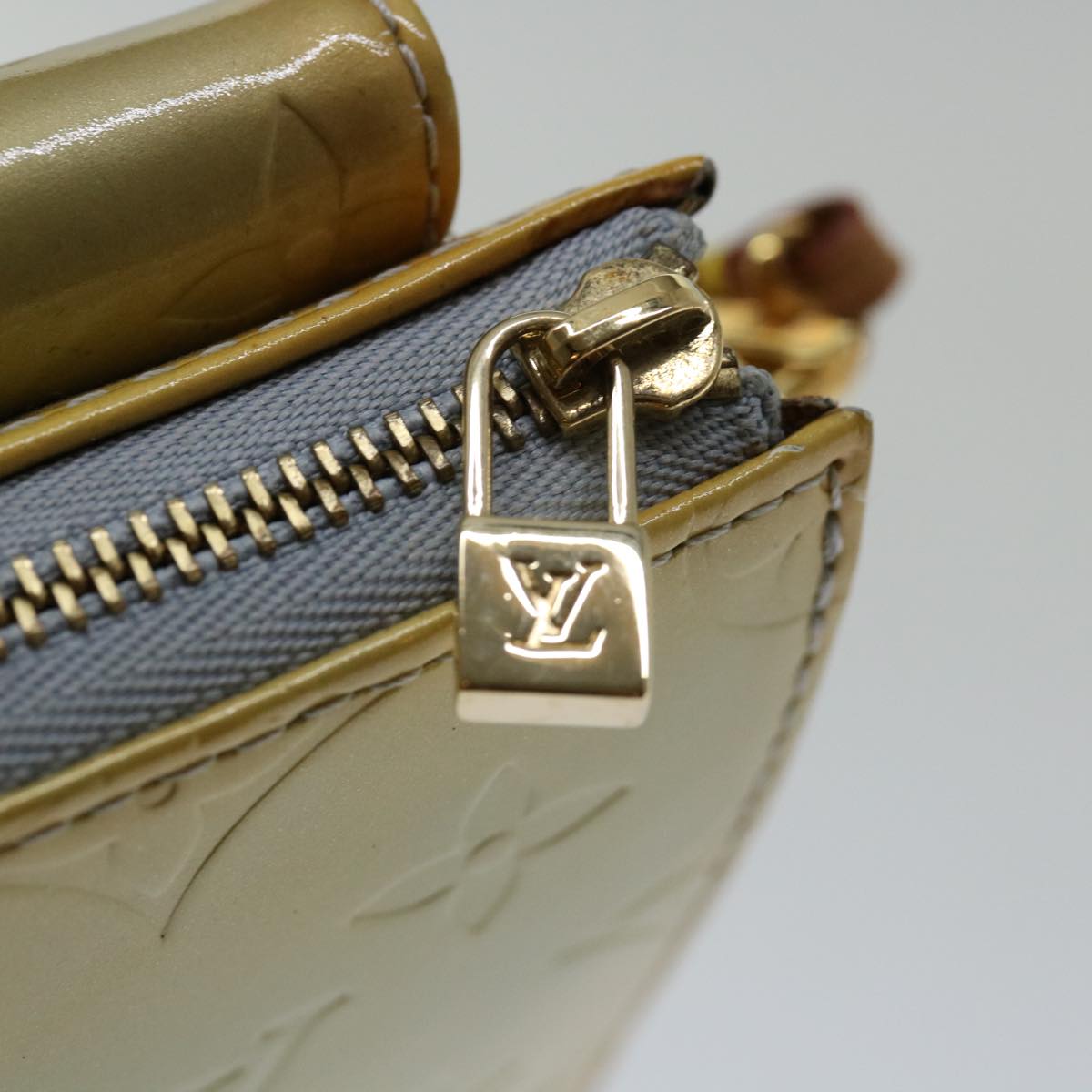 Louis Vuitton Mott Beige Patent Leather Clutch Bag