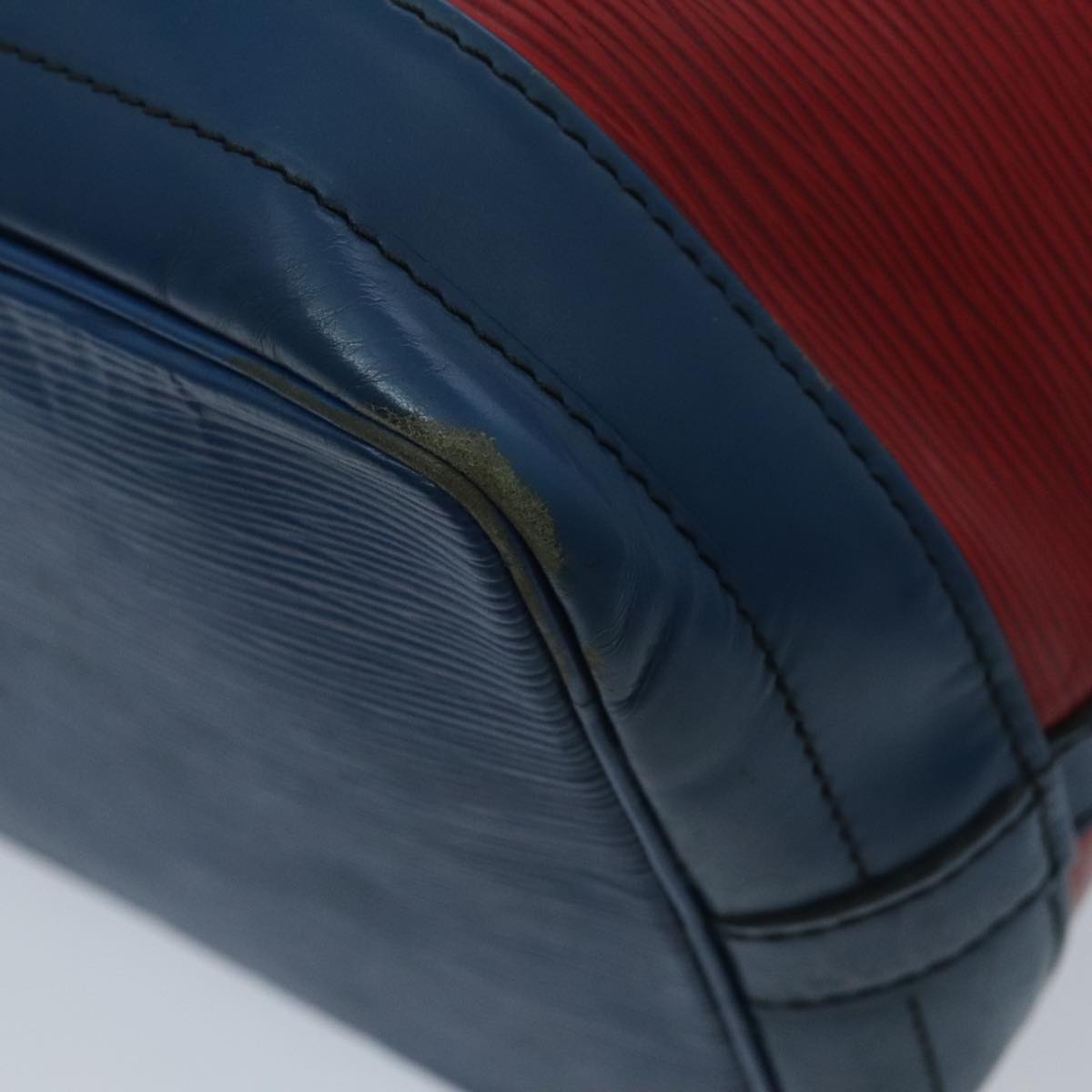 Louis Vuitton Noe Red Leather Shoulder Bag