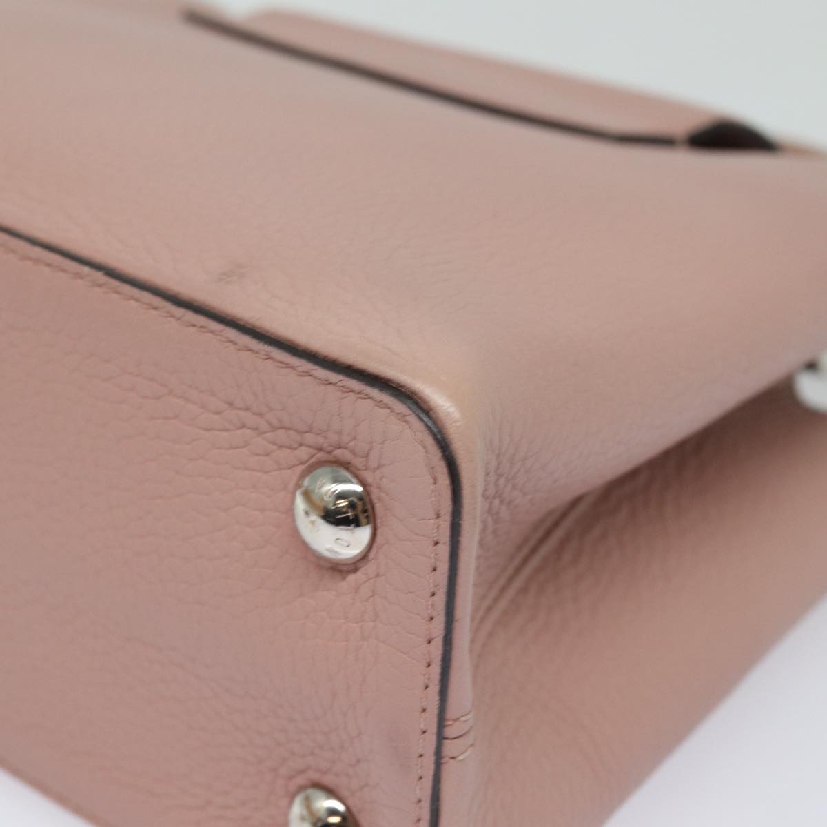 Louis Vuitton Capucines Pink Leather Handbag