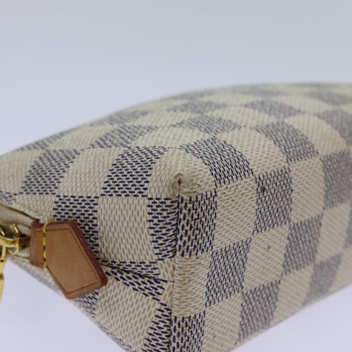 Louis Vuitton Cosmetic Pouch White Canvas Clutch Bag