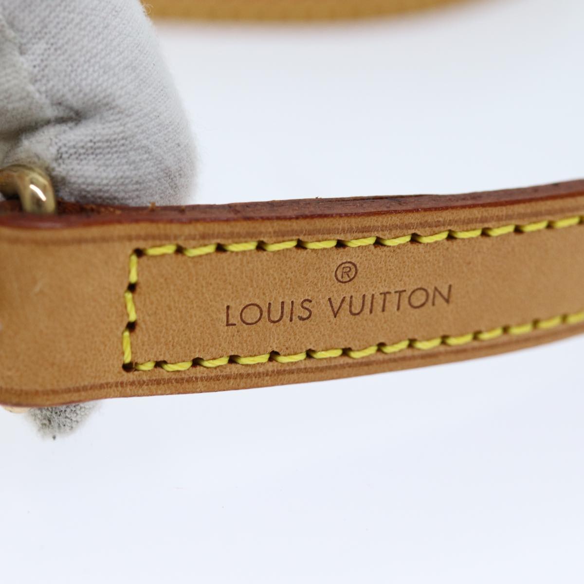 Louis Vuitton Shoulder Strap Beige Leather Bag Jewelry