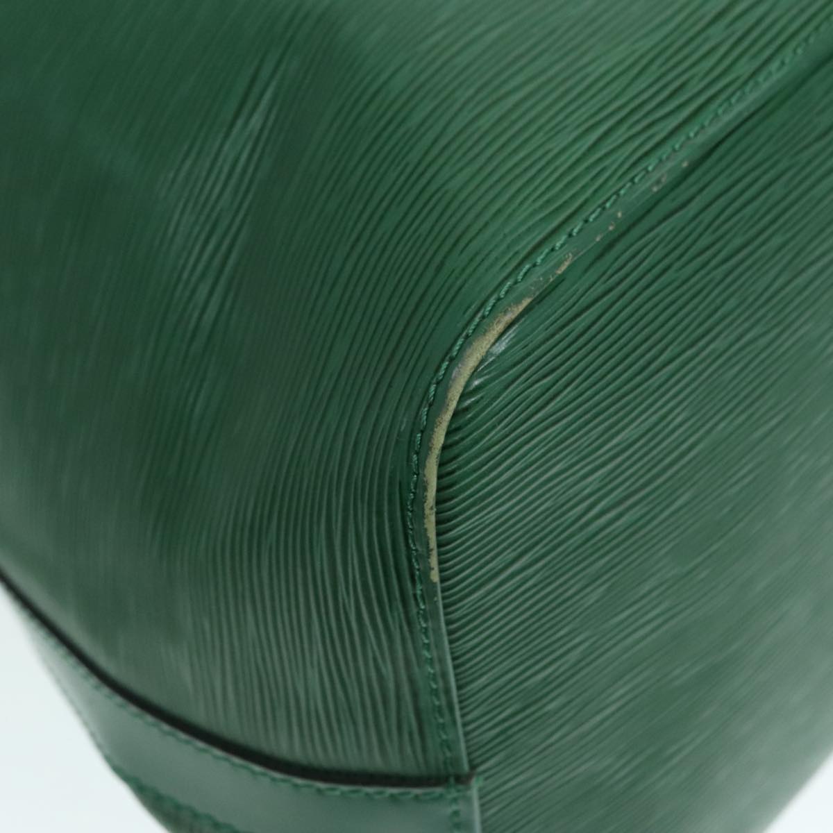 Louis Vuitton Noe Green Leather Shoulder Bag