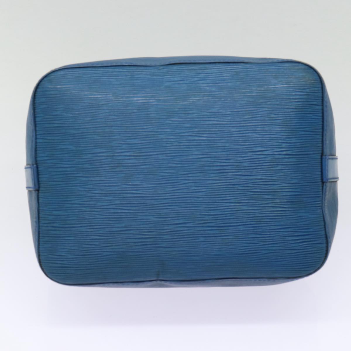 Louis Vuitton Noé Blue Leather Shoulder Bag