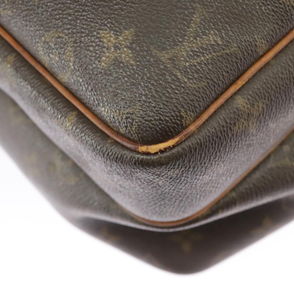 Louis Vuitton Reporter Brown Canvas Shoulder Bag