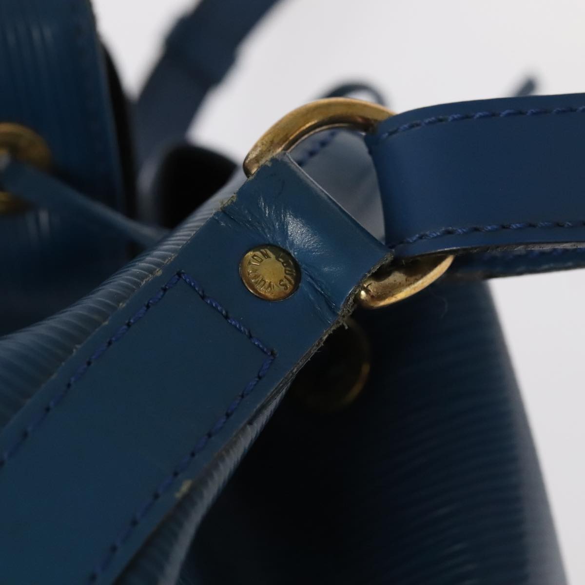 Louis Vuitton Noe Blue Leather Shoulder Bag