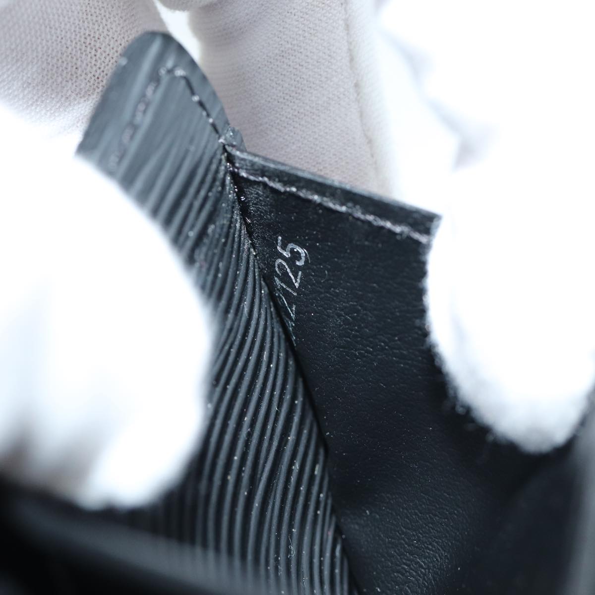 Louis Vuitton Sarah Black Leather Wallet