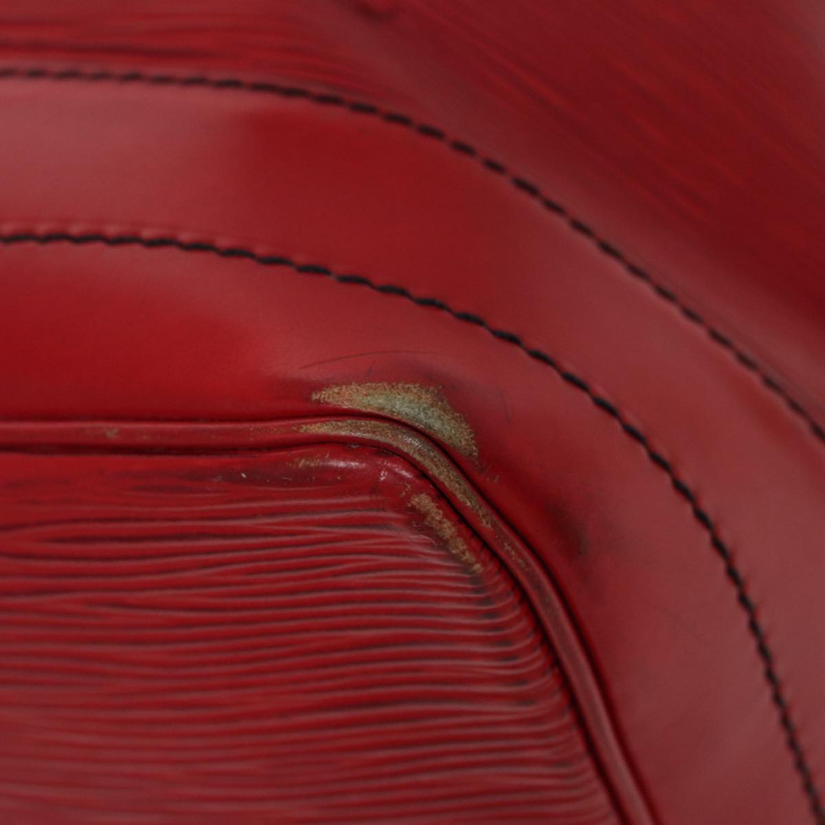 Louis Vuitton Noe Red Leather Shoulder Bag