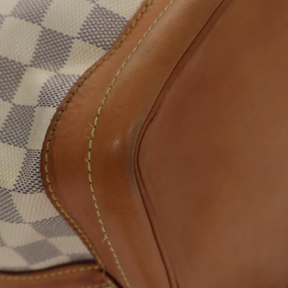 Louis Vuitton Noé White Canvas Shoulder Bag