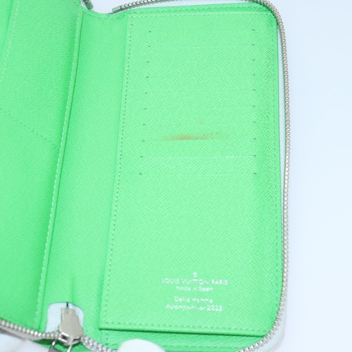 Louis Vuitton Zippy Wallet Vertical White Canvas Wallet
