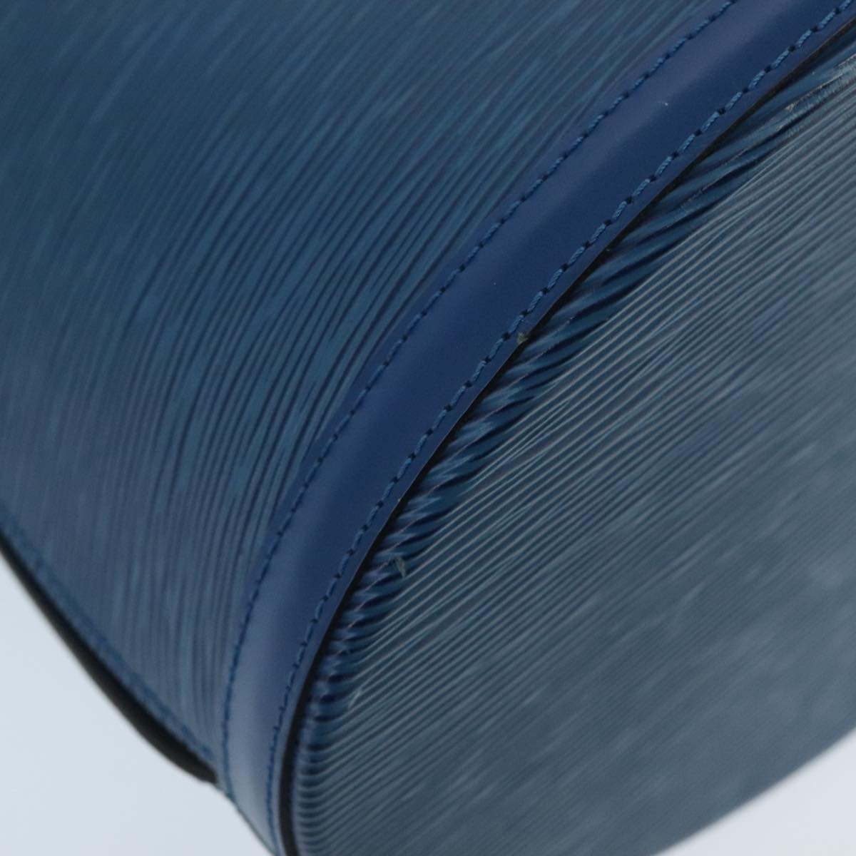 Louis Vuitton Cluny Blue Leather Shoulder Bag