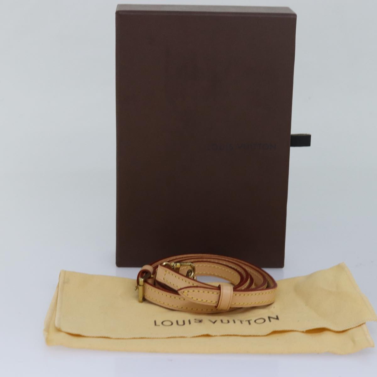 Louis Vuitton Shoulder Strap Beige Leather Bag Jewelry