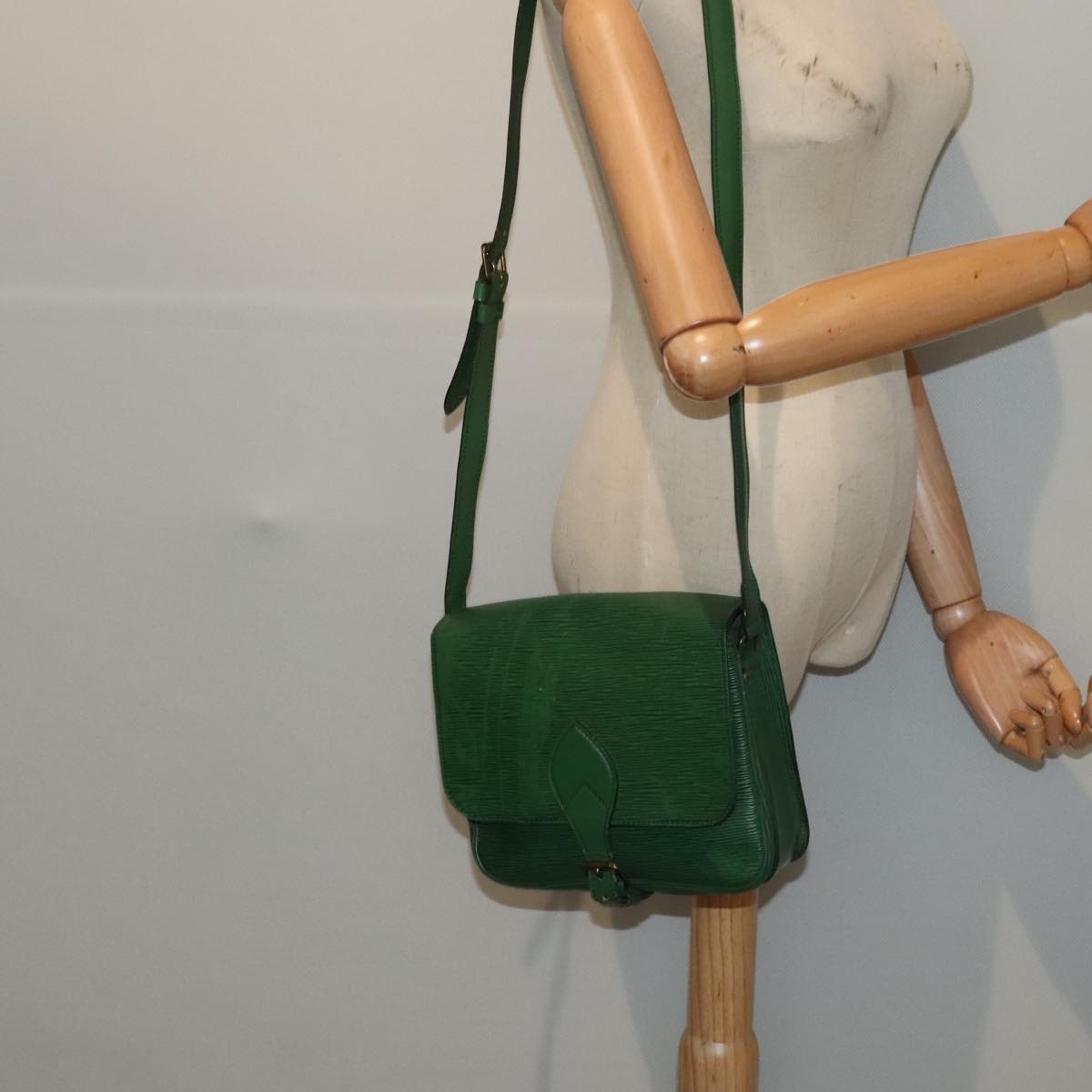 Louis Vuitton Cartouchière Green Leather Shoulder Bag