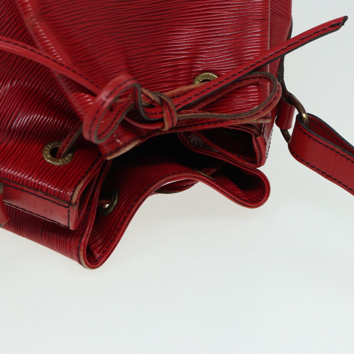 Louis Vuitton Noe Red Leather Shoulder Bag