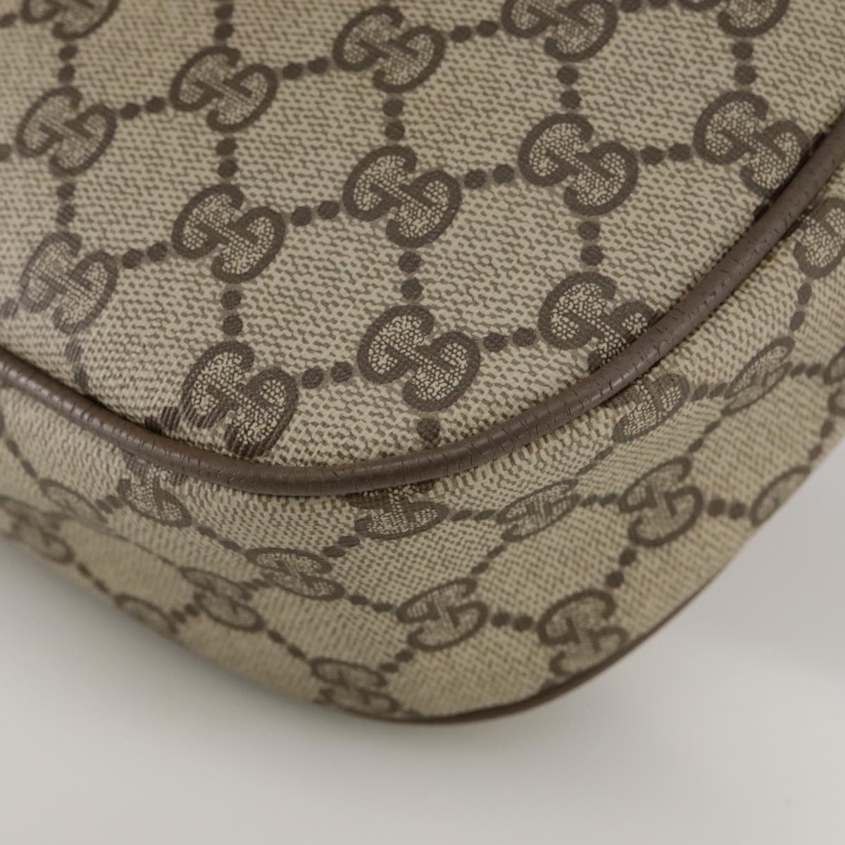 Gucci Gg Canvas Beige Canvas Clutch Bag