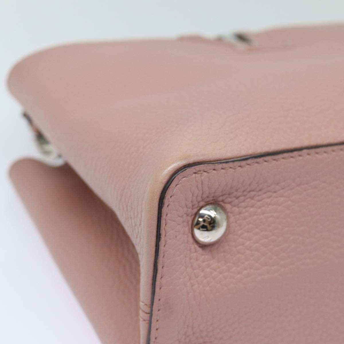 Louis Vuitton Capucines Pink Leather Handbag