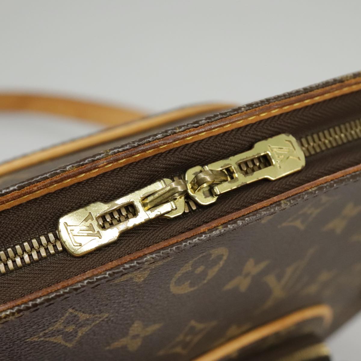 Louis Vuitton Ellipse Brown Canvas Shoulder Bag
