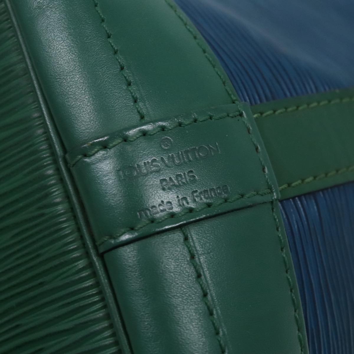 Louis Vuitton Noé Blue Leather Shoulder Bag