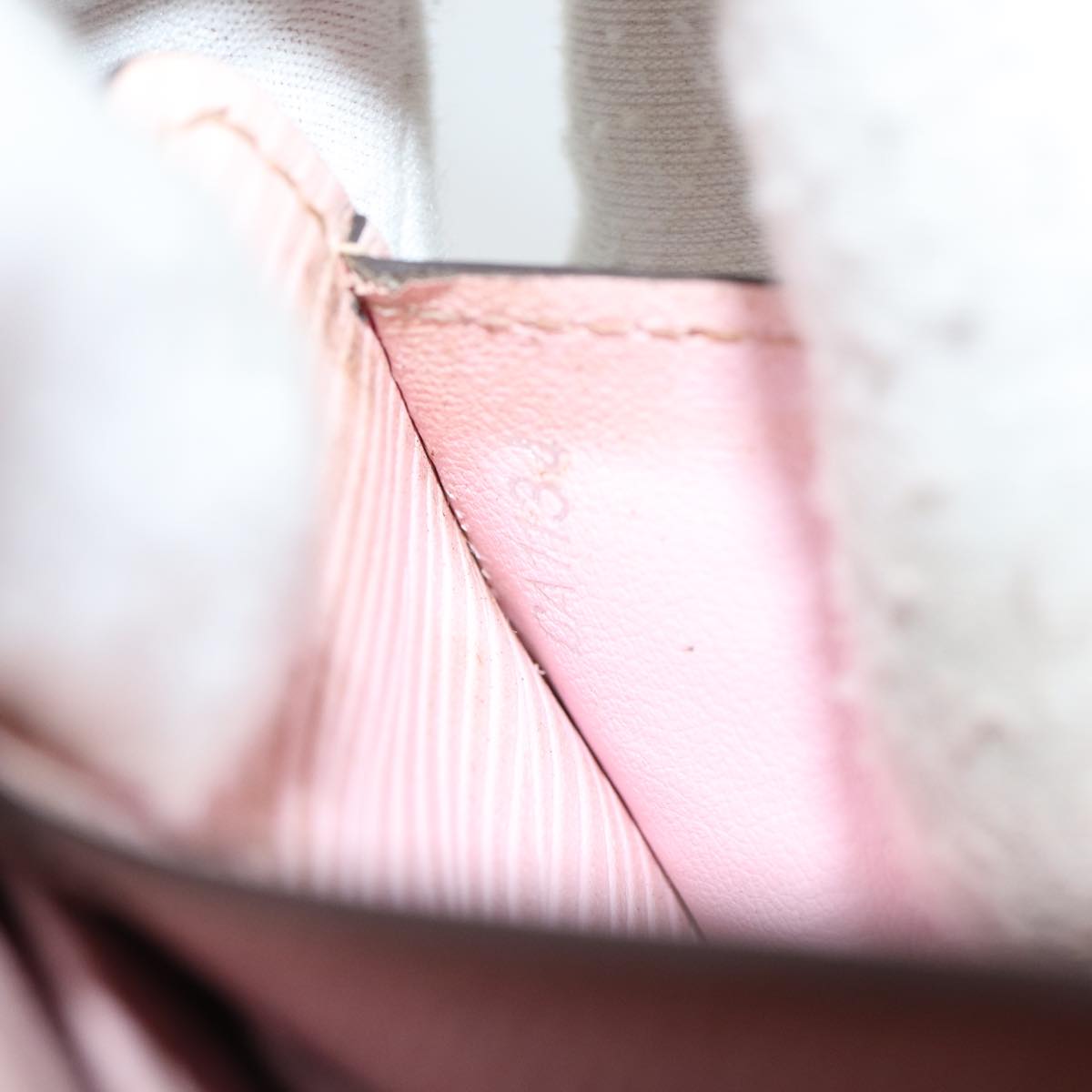 Louis Vuitton Sarah Pink Leather Wallet