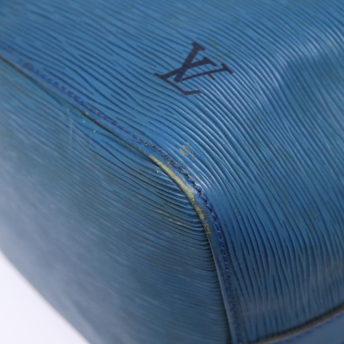 Louis Vuitton Noé Blue Leather Shoulder Bag