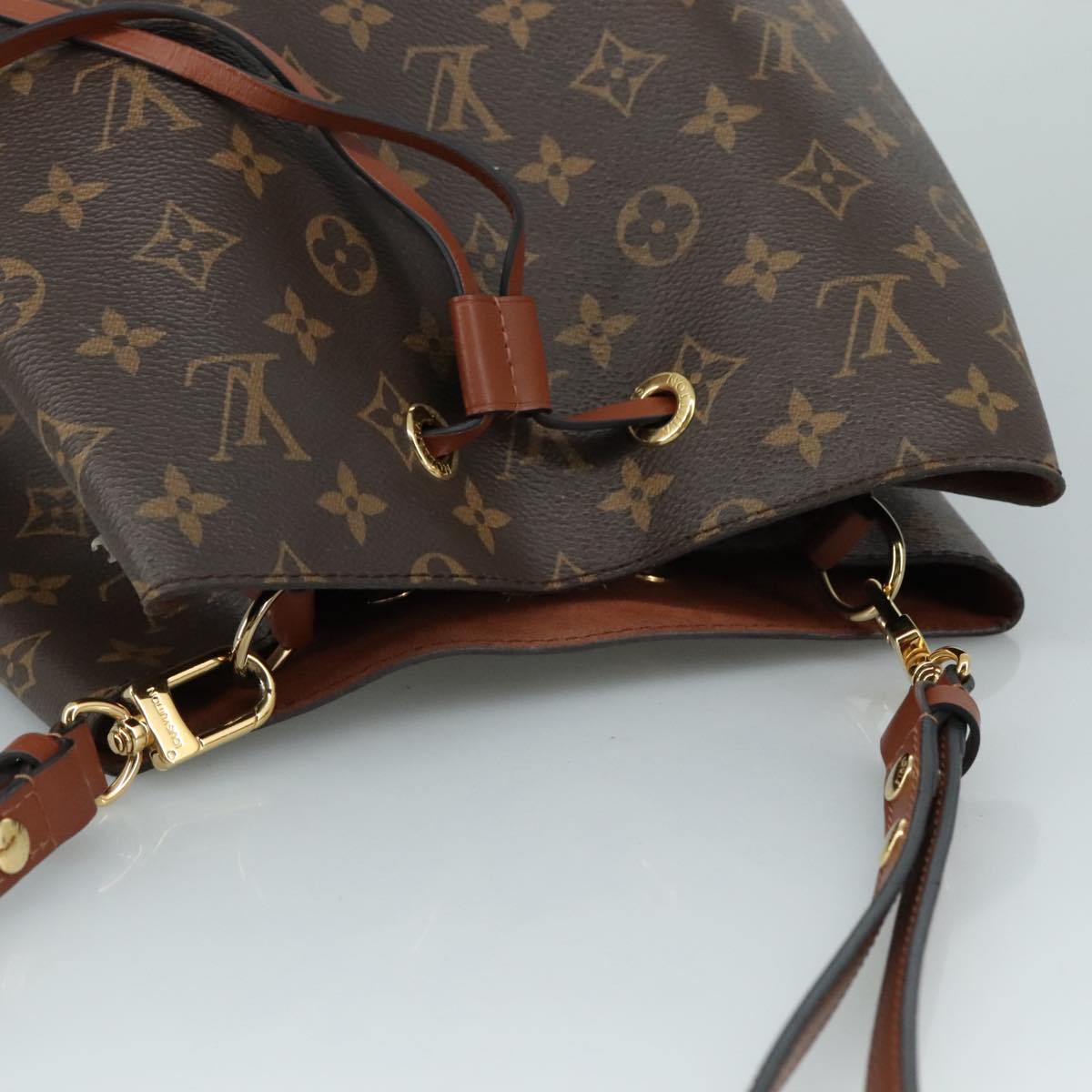 Louis Vuitton Néonoé Brown Canvas Shoulder Bag