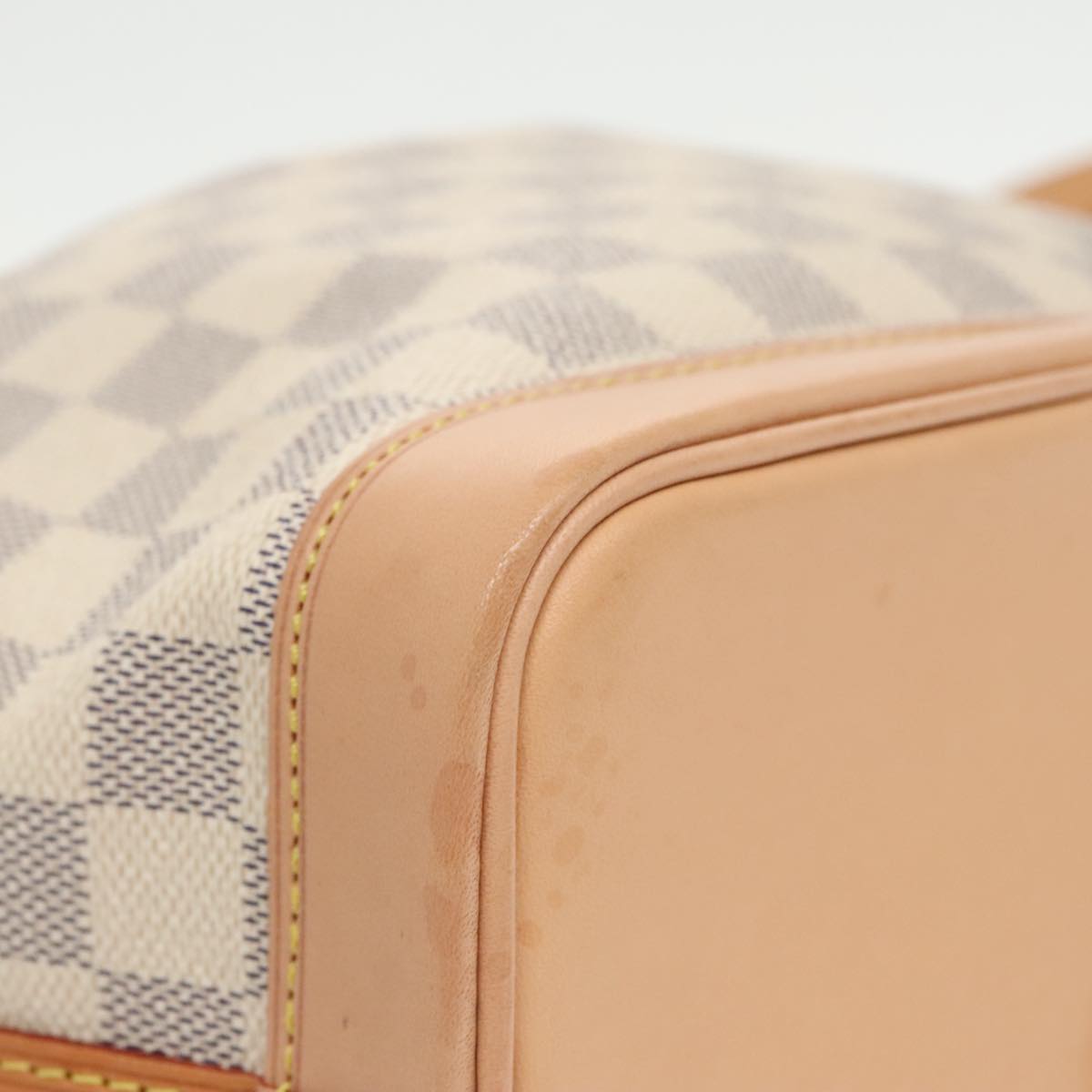 Louis Vuitton Noé White Canvas Shoulder Bag