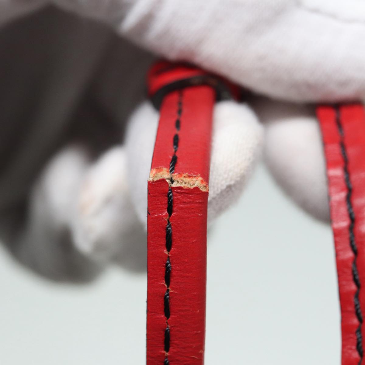 Louis Vuitton Petit Noé Red Leather Shoulder Bag