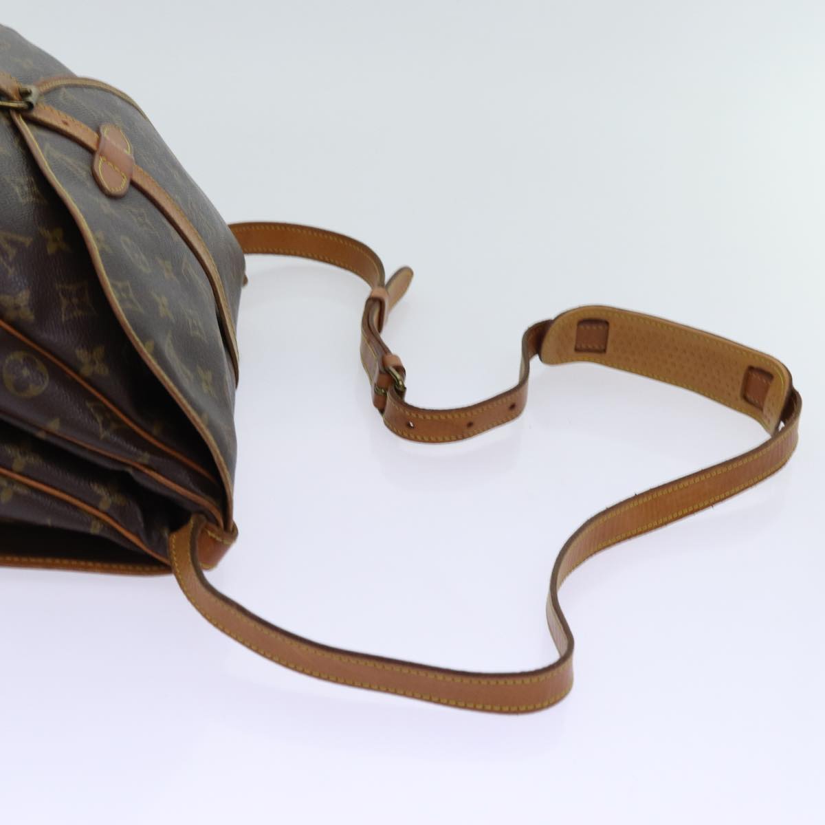 Louis Vuitton Saumur Brown Canvas Shoulder Bag