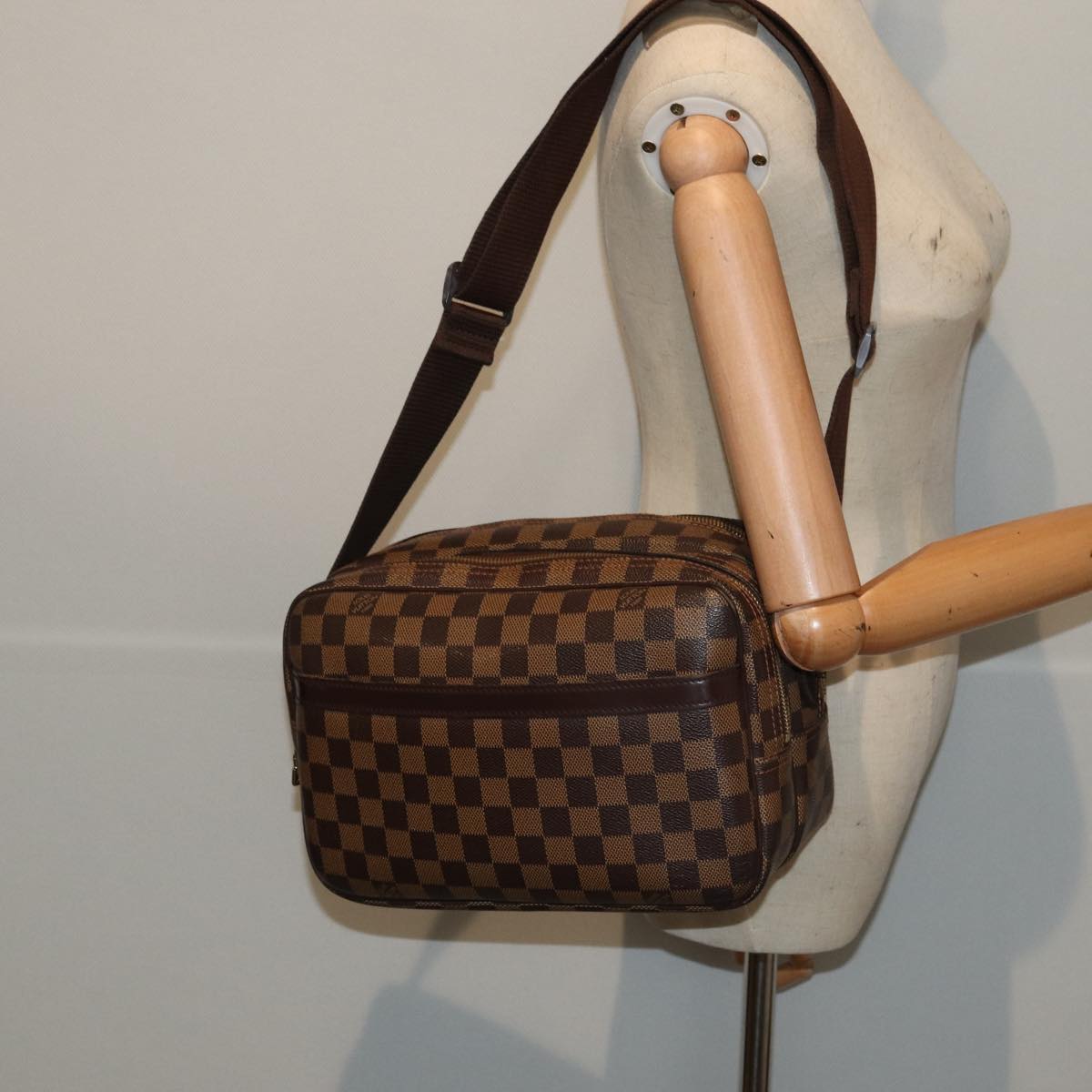 Louis Vuitton Reporter Brown Canvas Shoulder Bag
