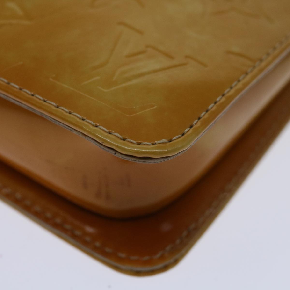 Louis Vuitton Lexington Beige Patent Leather Clutch Bag