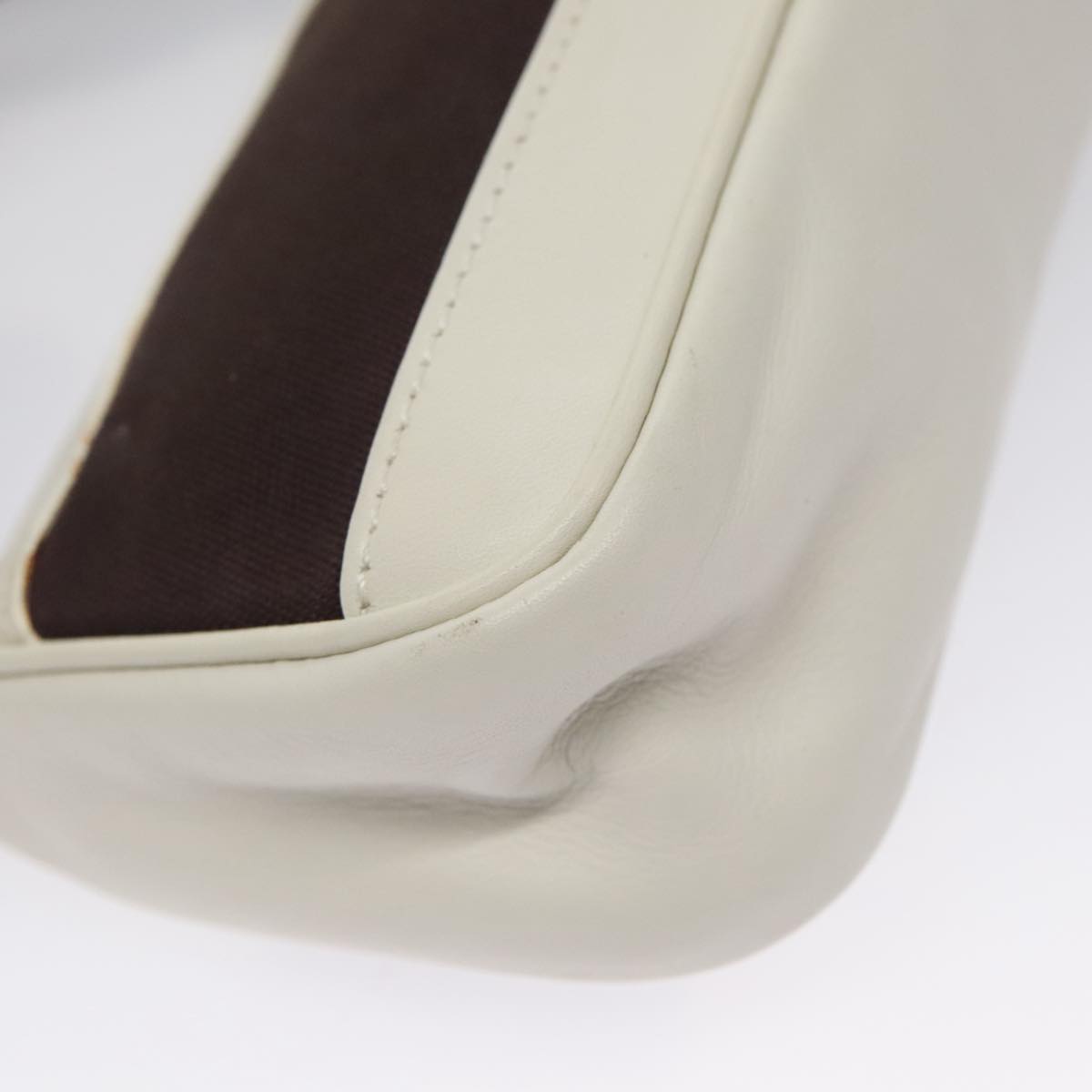 Gucci White Leather Clutch Bag