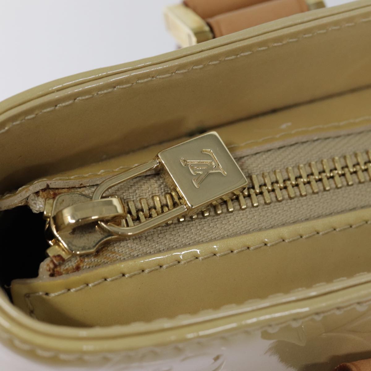 Louis Vuitton Houston Beige Patent Leather Handbag