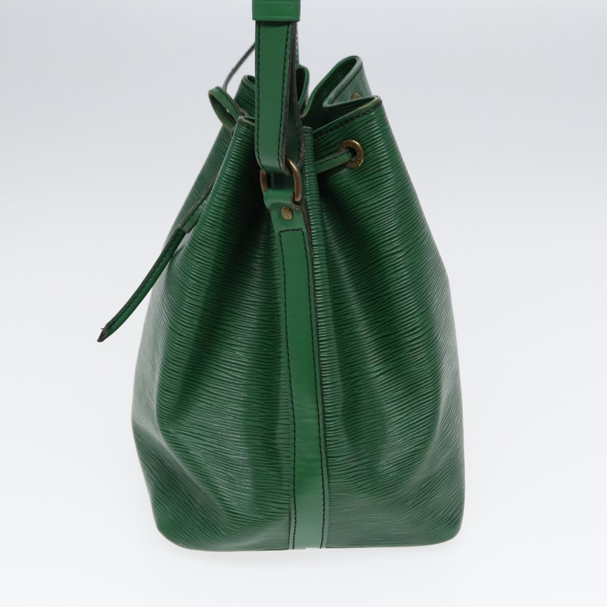 Louis Vuitton Noé Green Leather Shoulder Bag