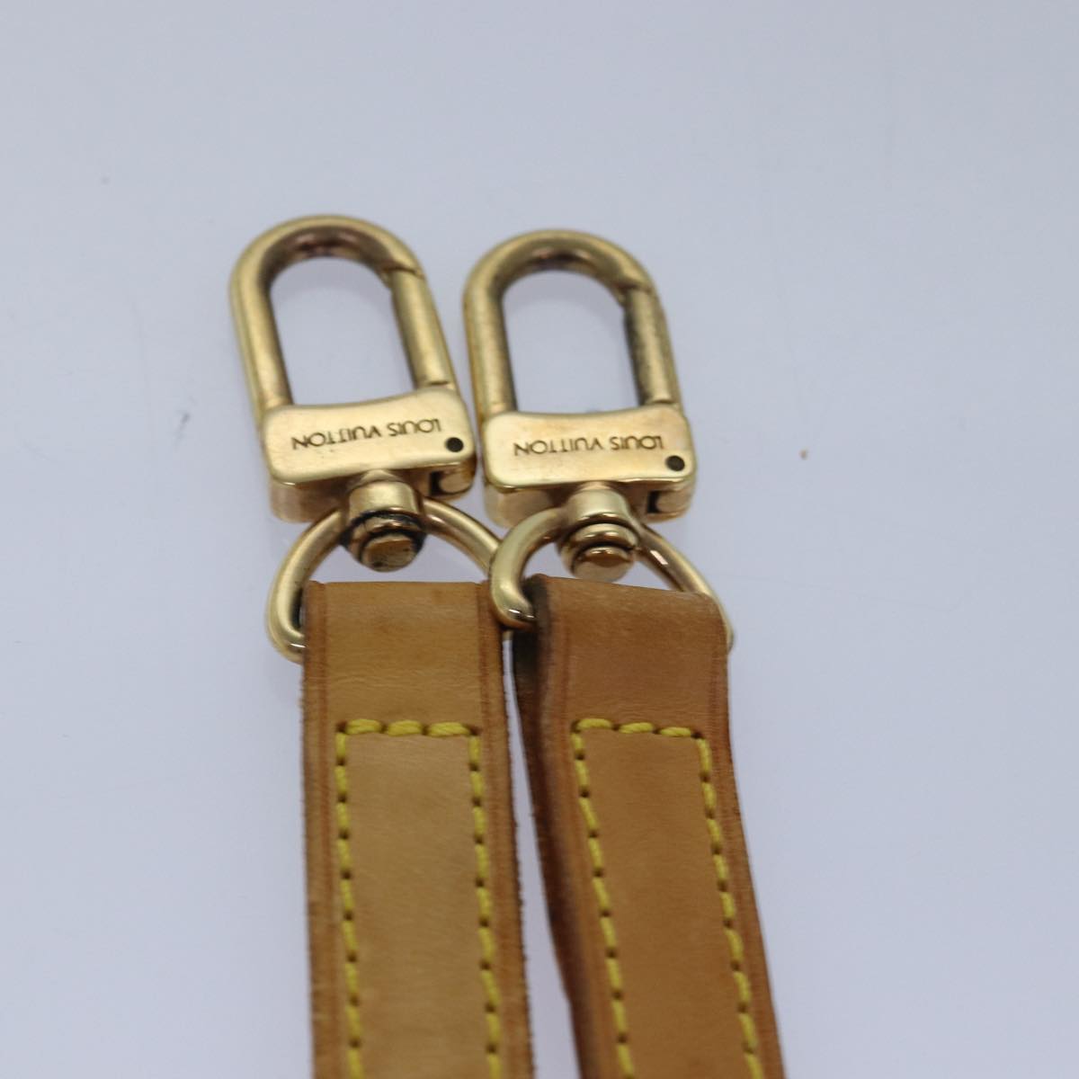 Louis Vuitton Shoulder Strap Beige Leather Bag Jewelry