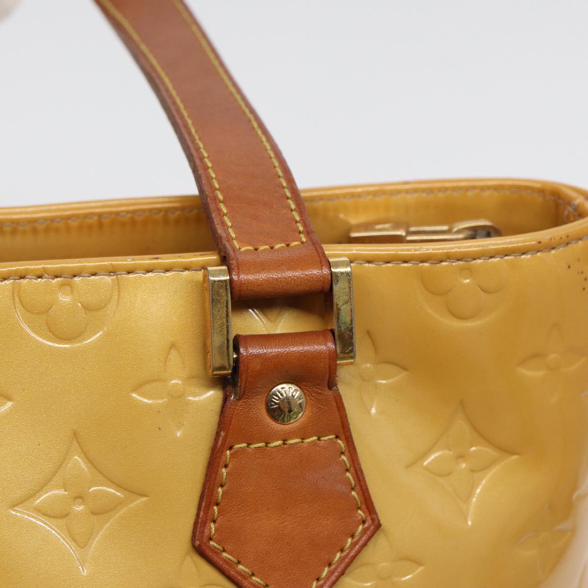 Louis Vuitton Houston Beige Patent Leather Shoulder Bag