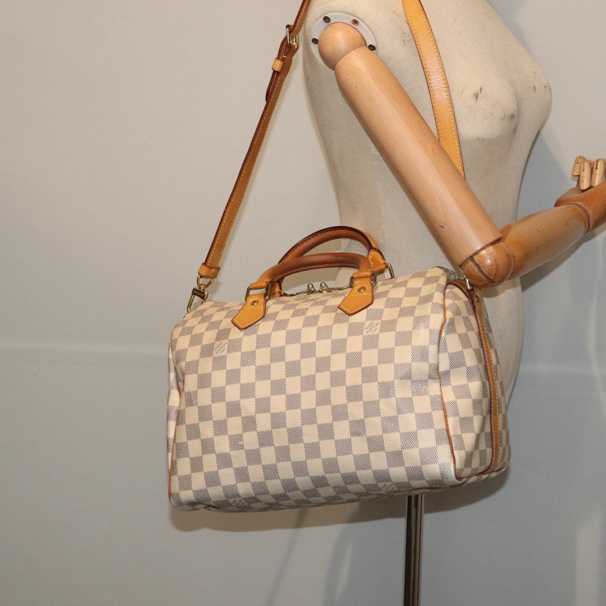 Louis Vuitton Speedy Bandoulière 30 White Canvas Handbag