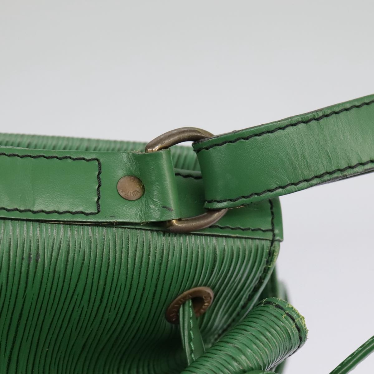 Louis Vuitton Noé Green Leather Shoulder Bag
