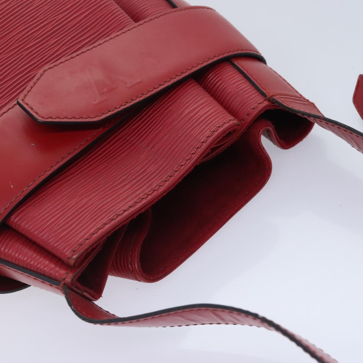 Louis Vuitton Sac D'épaule Red Leather Shoulder Bag