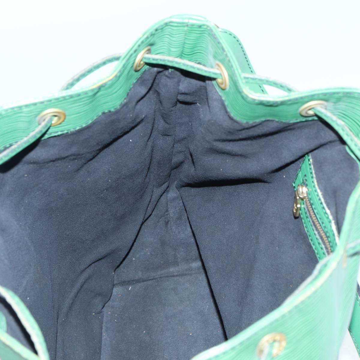 Louis Vuitton Noe Green Leather Shoulder Bag