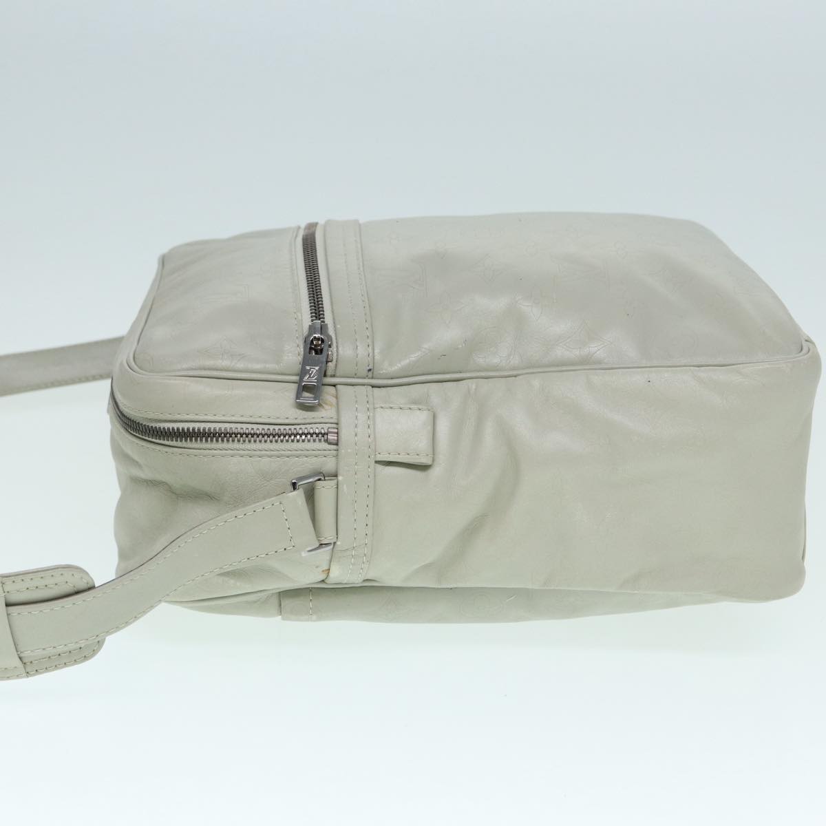 Louis Vuitton Clarckson White Leather Shoulder Bag