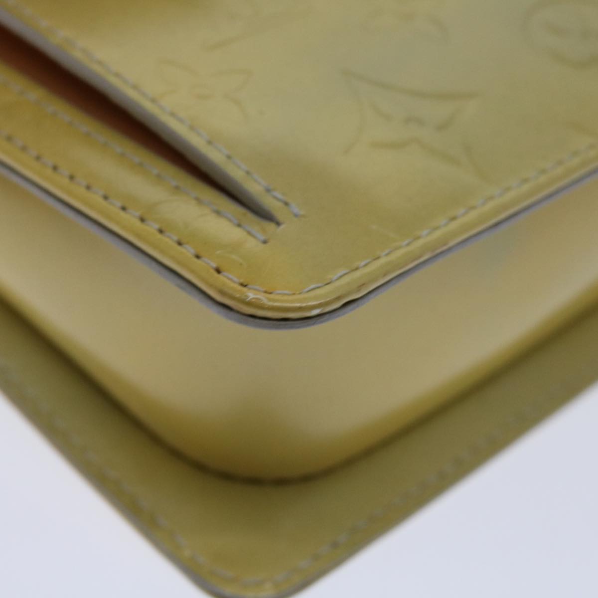 Louis Vuitton Mott Beige Patent Leather Clutch Bag